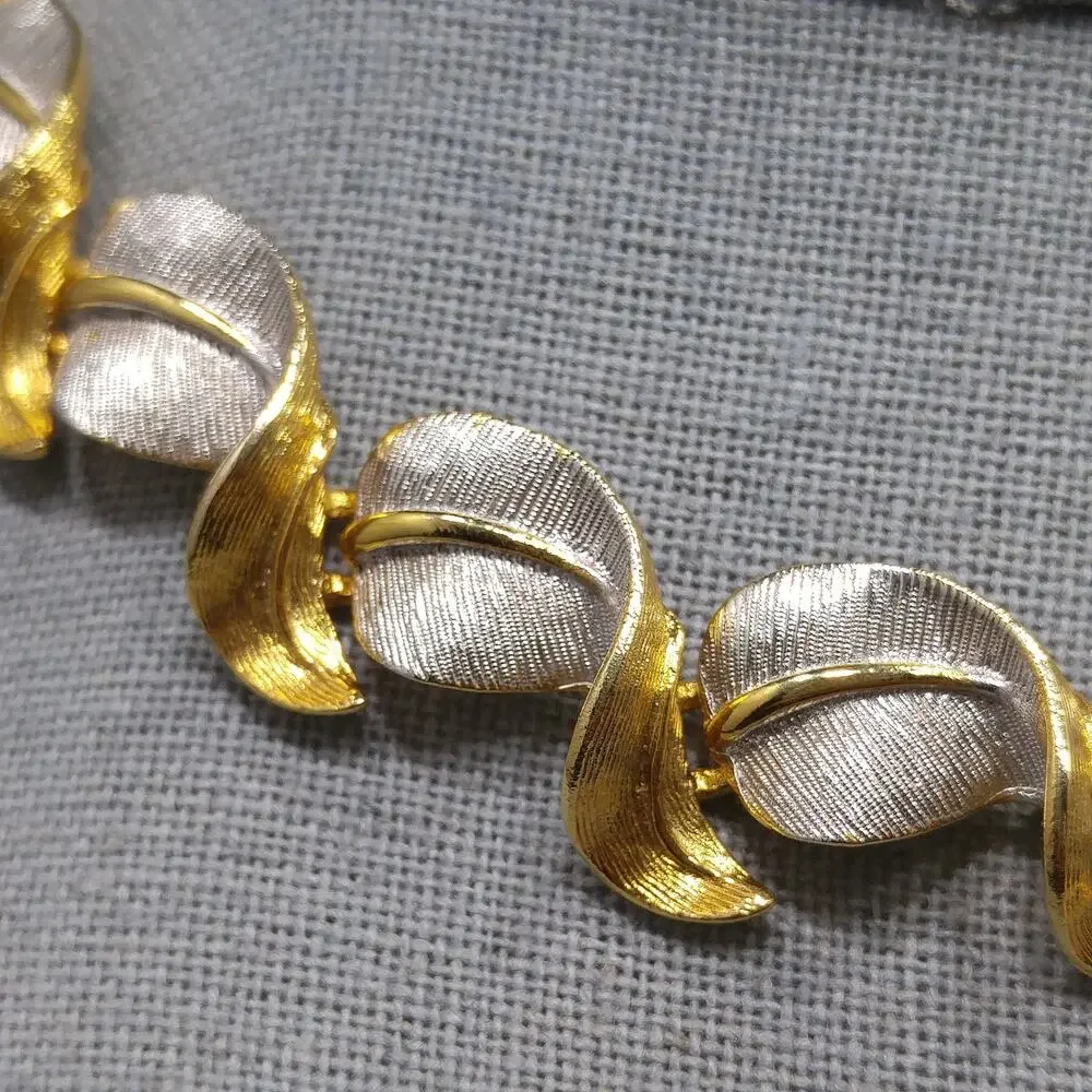 Vintage Gold and Silver Tone Leaf Choker Necklace, 1960s Mid-Century Design